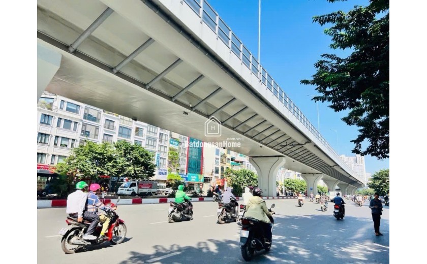 Bán Nhà Mặt Phố Minh Khai - Kinh Doanh Sầm uất Ngày Đêm