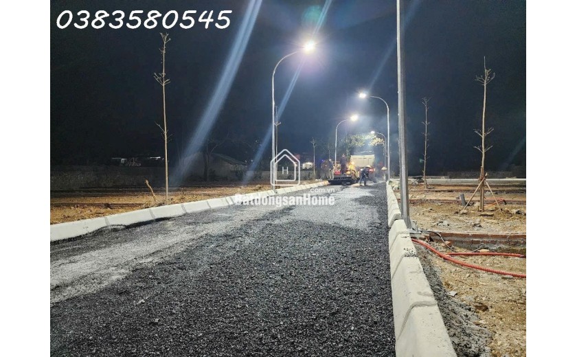 Lô đất siêu đẹp ở vị trí trung tâm thị trấn Ba Hàng Đồi , Lạc Thủy , Hòa Bình
Lh 0383580545