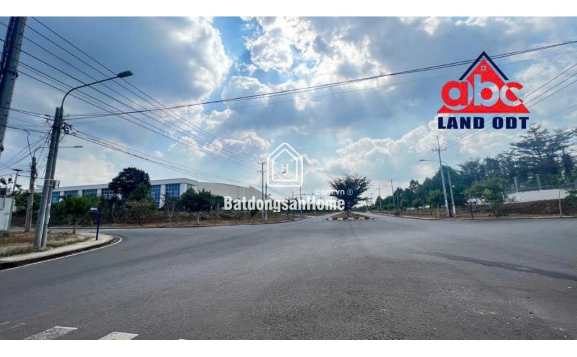 Cho Thuê Nhà Xưởng gần 1Ha khuôn viên độc lập KCN Long Khánh Tỉnh Đồng Nai.