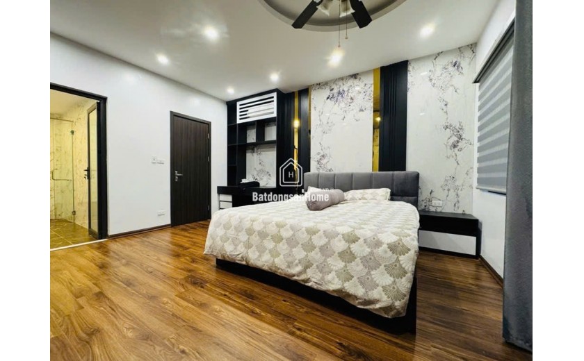 Nhà riêng 5 tầng thang máy phố Nguyễn Cao - Hai Bà Trưng - 50m2 giá chỉ 12.x tỷ