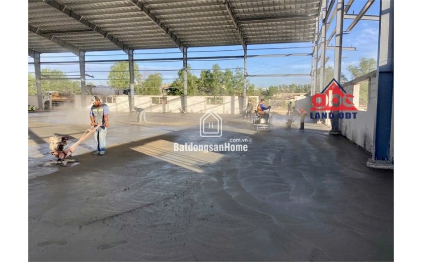 xưởng sản xuất với diện tích cho thuê linh hoạt, kết cấu kiên cố hiện đại, bàn giao liền
