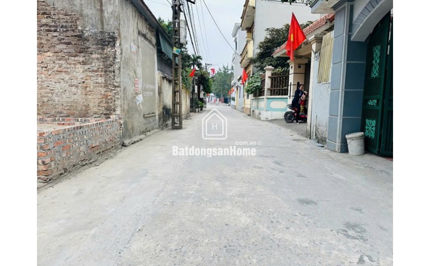 Chính chủ cần B.án lô đất đẹp 133m thôn Xuân Canh Đông Anh đường rộng 5m