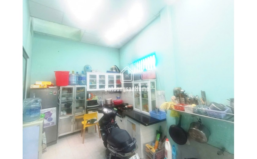 Gấp Bán Nhà Mặt Tiền, Linh Tây, Thủ Đức, DTSD: 131M2, 2 TẦNG, Mới, chỉ 6.55ty.