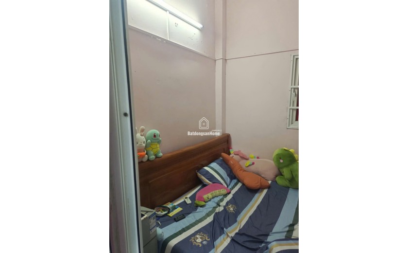 Chính Chủ Bán Căn Nhà Hẻm Luỹ Bán Bích, Phường Hoà Thạnh, Quận Tân Phú, TPHCM.