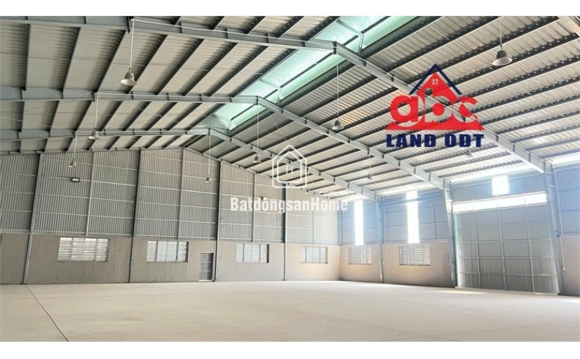 XT142 nhà xưởng với khuôn viên 10,000m2 xưởng xây dựng kiên cố. nguồn điện lớn