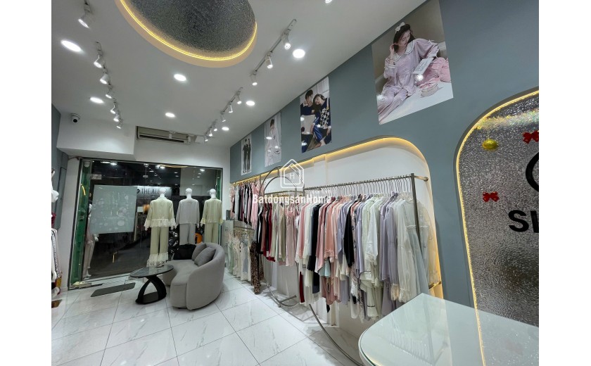 Quận 3  ! Sang Rè Lại MB Shop Decor Mới 100 % Bao Đẹp Giá Rẻ, Tel : 0908104151 ( Chính chủ )