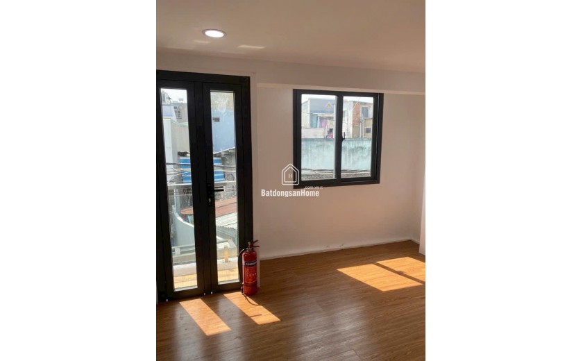 Bán nhà Q.9, 91m2, 3PN, 3WC, 6.4 tỷ, sổ đỏ