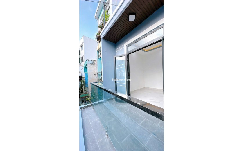 SÁT MẶT TIỀN ĐƯỜNG Q4  THÔNG ĐƯỜNG KHÁNH HỘI 

NGANG 3.4 DÀI 12  - XÂY MỚI 2 TẤM 

HƠN 4 TỶ