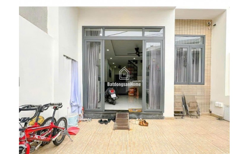 Biệt thự phố Nguyễn Thị Thập Q7 
Ngang 5.35 Dài 13.05
CÓ 8 TỶ