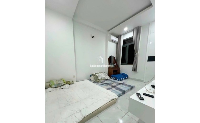 Biệt thự phố Nguyễn Thị Thập Q7 
Ngang 5.35 Dài 13.05
CÓ 8 TỶ