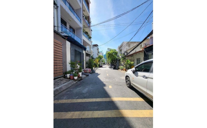 Biệt thự phố Nguyễn Thị Thập Q7 
Ngang 5.35 Dài 13.05
CÓ 8 TỶ