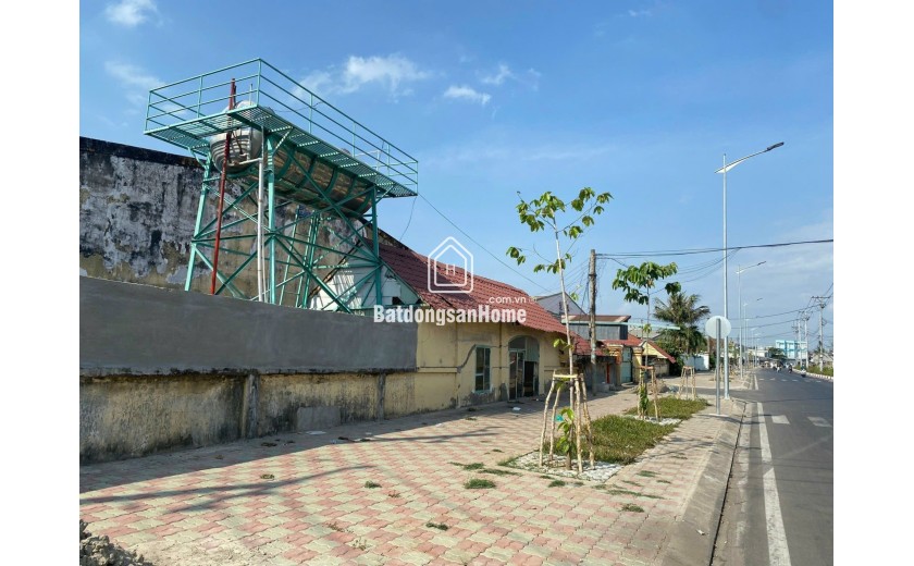 Bán 10.000 m2 đất giáo dục,  mặt tiền Tạ Quang Bửu Q8, giá 260 tỷ