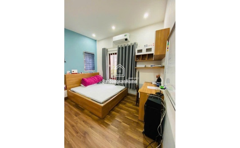 SIÊU HIẾM BÁN NHÀ HOÀNG NHƯ TIẾP LONG BIÊN .GARA ÔTÔ,,GẦN CÔNG VIÊN, TRƯỜNG QUỐC TẾ. TIỆN ÍCH BẠT NGÀN - DT 110m2 x 3 TẦNG - GIÁ 24.5 TỶ. CÓ THƯƠNG LƯỢNG