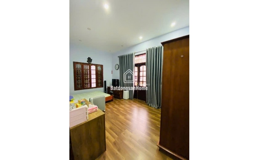 SIÊU HIẾM BÁN NHÀ HOÀNG NHƯ TIẾP LONG BIÊN .GARA ÔTÔ,,GẦN CÔNG VIÊN, TRƯỜNG QUỐC TẾ. TIỆN ÍCH BẠT NGÀN - DT 110m2 x 3 TẦNG - GIÁ 24.5 TỶ. CÓ THƯƠNG LƯỢNG