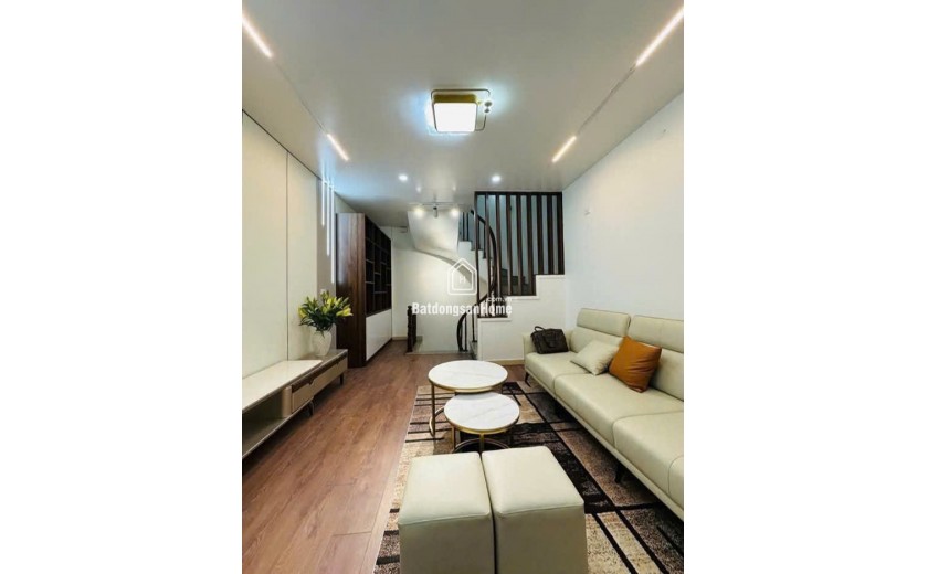 BÁN RẺ NHÀ PHÚC LỢI LONG BIÊN
30,2M GIÁ 4,98 TỶ