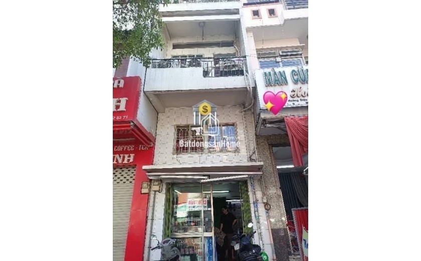 NHÀ BÁN VIEW CẦU QUẬN 1- MẶT TIỀN ĐƯỜNG HOÀNG DIỆU- VỊ TRÍ KINH DOANH SẦM UÁT.