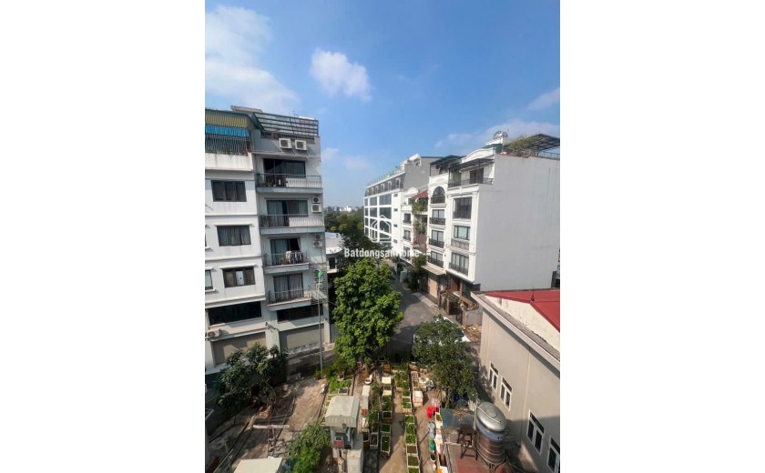 Tư Đình -Long Biên bán nhà 45m2 nhỉnh 7 tỷ ,ngõ thông ô tô tránh ,view biệt thự