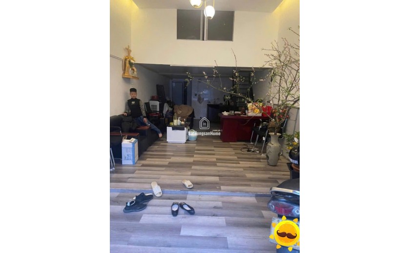 Bán nhà mặt đường ngã 4 Trại Lẻ - Nguyễn Tât Tố, 49m 1.5 tầng, Giá 6.3 tỉ, siêu hiếm