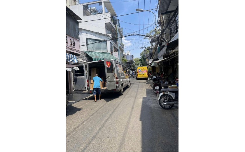 NHÀ ĐẸP – GIÁ TỐT - CHÍNH CHỦ CẦN BÁN CĂN NHÀ  RIÊNG TẠI Phường 1, Quận 10, TP.HCM