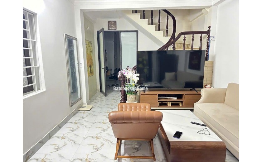 Nhà 2  tầng, căn góc 3 thoáng, Yên Xá, Thanh Trì – 60m² – Giá chỉ 9 tỷ