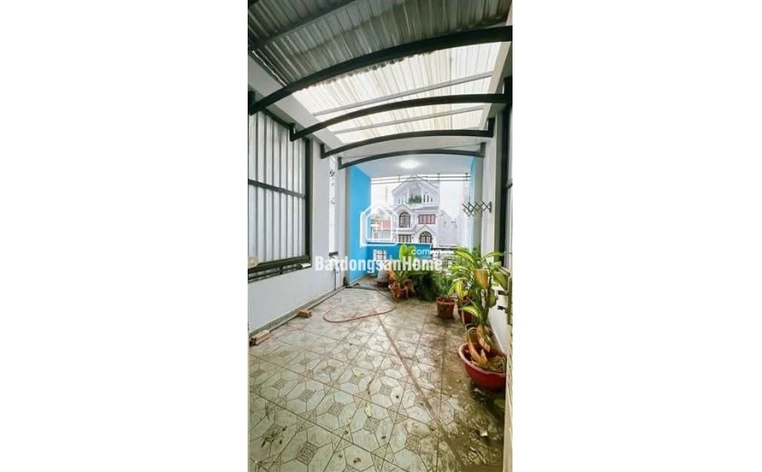 BÁN NHÀ MẶT TIỀN ĐƯƠNG XÓM CHIẾU -XE HƠI ĐẬU CỬA- VỊ TRÍ KINH DOANH SẦM UÂT.