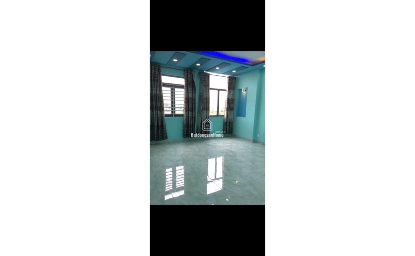 Mặt TIỀN QUẬN 9, Ngang 5m, Đường 30m, DT 110m2, 4 tầng kiêng cố, giá chỉ 8ty hơn.