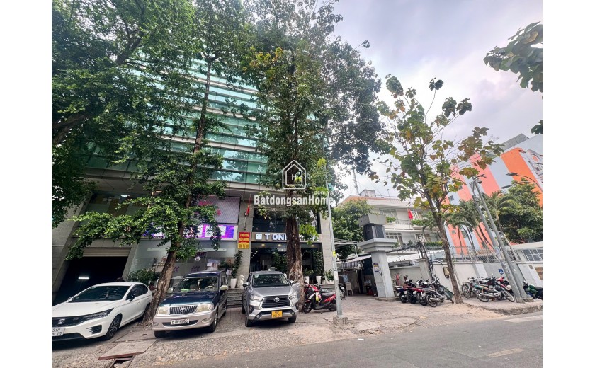 BÁN TÒA NHÀ LÊ ĐÌNH ĐƯỜNG NGUYỄN GIA THIỀU, QUẬN 1 - DÒNG TIỀN THUÊ: 1,37 TỶ/THÁNG