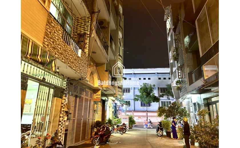 BÁN NHÀ ĐƯỜNG SỐ P4.Q4- HẺM LỚN XE TẢI QUAY ĐẦU THOẢI MÁI - KHU VỰC KINH DOANH ĐƯỢC NHIỀU MẶT HÀNG.