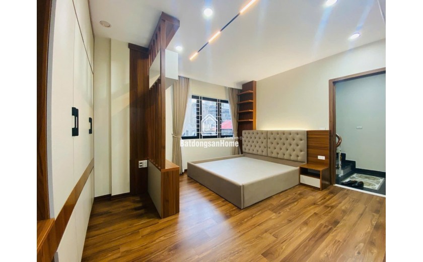 Bán nhà mặt phố LÔ GÓC ô tô kinh doanh phố Cự Lộc Thanh Xuân 40mx6T thang mày hơn 14 tỷ lh 0817606560