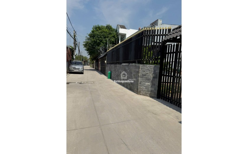 NHÀ DT KHỦNG 8X22M SHR HẺM XE TẢI  THỚI TAM THÔN TRỊNH THỊ MIẾNG HÓC MÔN