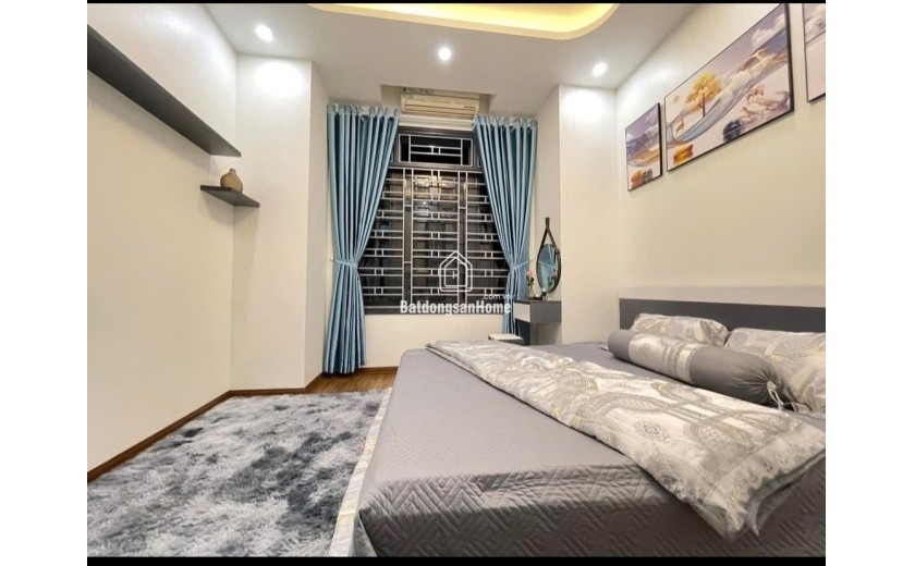 Nhà dân xây Ngọc thụy - 52m - 5 tầng , mt 5m - CHỈ 6,7 tỷ , gần Việt pháp, Khai Sơn, ô tô đỗ cổng