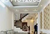 Nhỉnh 5 tỷ căn nhà 3 tầng x 35m2 -NGÕ 122 KIM GIANG- ĐẠI KIM (đi bộ đi học )