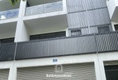 Bán nhà mặt phố D25, Q.9, 125m², 4 tầng, 13 tỷ, sổ đỏ
```
