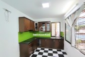 Cho thuê căn hộ tập thể ĐH Thủy Lợi, phố Chùa Bộc. 100m2 3pn, nhận nhà ngay. Giá 12 triệu/tháng