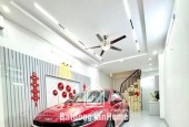BÁN NHÀ NGUYỄN VĂN CỪ - Ô TÔ VÀO NHÀ - NGÕ THÔNG GẦN MẶT PHỐ - GIÁ CỰC TỐT
