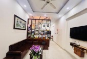 CỰC HIẾM- Ngõ đẹp thẳng tắp cách phố 30m- Nguyễn Khang 40m/4Tầng/MT 4m 10.1 Tỷ