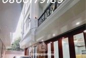 Bán nhà nhỉnh 8 tỷ ngõ ô tô,5 tầng ,3 phòng ngủ khép kín , để lại full nội thất