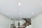 THẠCH BÀN - CHỈ CÓ 7,2 TỶ - 39M -6 TẦNG - ĐẤT NỞ HẬU – OTO VÀO GARA, GẦN CHỢ, AEON