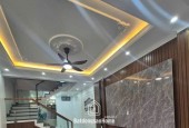 BÁN TÒA KHÁCH SẠN TRÊN PHỐ TUYẾN NGUYỄN CHÍ THANH KINH DOANH SẦM UẤT. 5200M2 SỬ DỤNG 320TY. KIM MÃ, LÁNG HẠ, GIẢNG VÕ, LÊ VĂN LƯƠNG, TRẦN DUY HƯNG.
