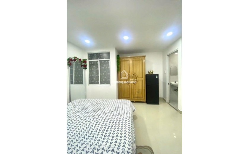 CHDV 5 TẦNG, DTSD 200M2, 10 PHÒNG, DÒNG TIỀN 40 TR/ TH GIÁ 8.6 TỶ KẾ BÊN LOTTEMART CITYLAND