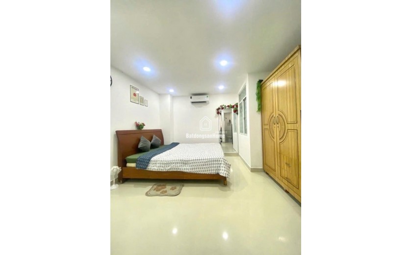 CHDV 5 TẦNG, DTSD 200M2, 10 PHÒNG, DÒNG TIỀN 40 TR/ TH GIÁ 8.6 TỶ KẾ BÊN LOTTEMART CITYLAND