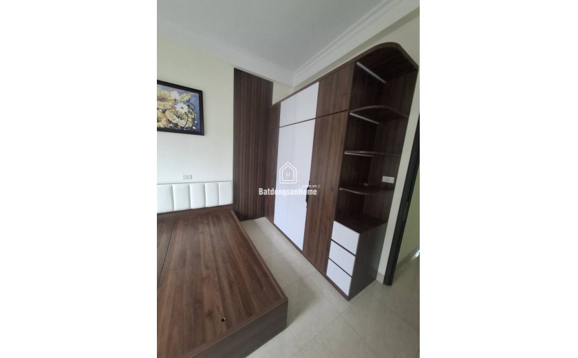 NHÀ 50M X 4T THƯỢNG THANH. CHẮC CHẮN Ở LUÔN. GIÁ CHỈ 5,X TỶ. SIÊU HỢP LÝ ĐỂ DTU, Ở.
