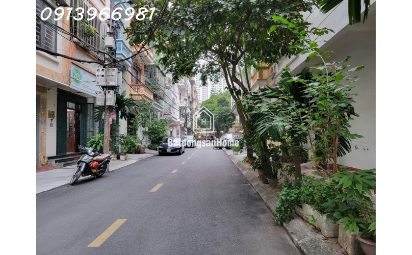 Liền kề phố Trung Kính, vỉa hè, lô góc ô tô tránh, 3 mặt thoáng, 3 ô tỗ đỗ cửa, giá chỉ 2x tỷ