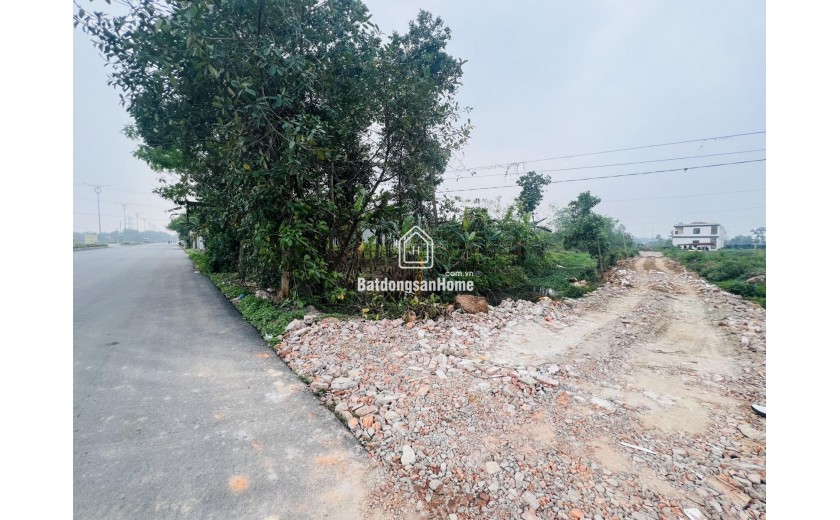Cần bán 100m TT Kim Long - Tam Dương cạnh trường đại học Trưng Vương giá 1.x tỷ. LH 0865566675