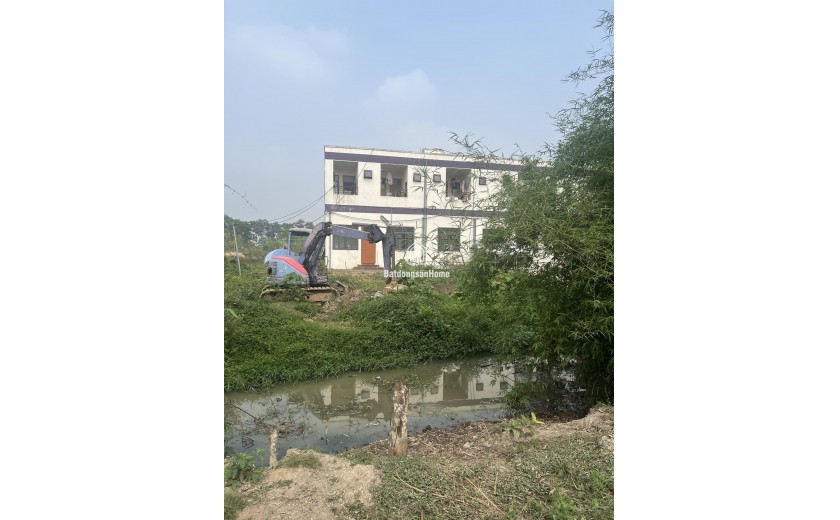 Cần bán 100m TT Kim Long - Tam Dương cạnh trường đại học Trưng Vương giá 1.x tỷ. LH 0865566675