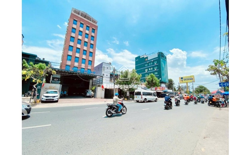 MTKD - ĐỐI DIỆN BẾN XE MIỀN ĐÔNG - NGANG 4M - KINH DOANH 24/7 - PHÙ HỢP XÂY KS/CHDV