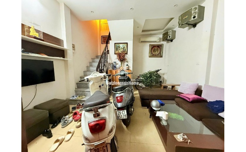 HÀNG HÓT, NHÀ ĐẸP Ở NGAY, VÀI BƯỚC RA PHỐ, NGÕ NÔNG RỘNG, NỞ HẬU