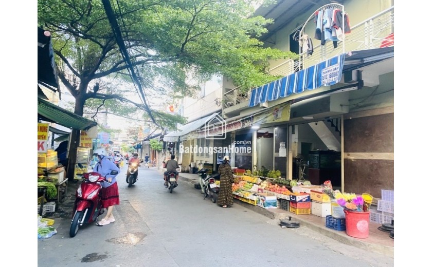 BÁN NHÀ LÔ GÓC 2 MẶT HẺM, HẺM XE TẢI, SÁT CHỢ, TRƯỜNG HỌC, DIỆN TÍCH 52M2, GIÁ CHỈ 5.6 TỶ.