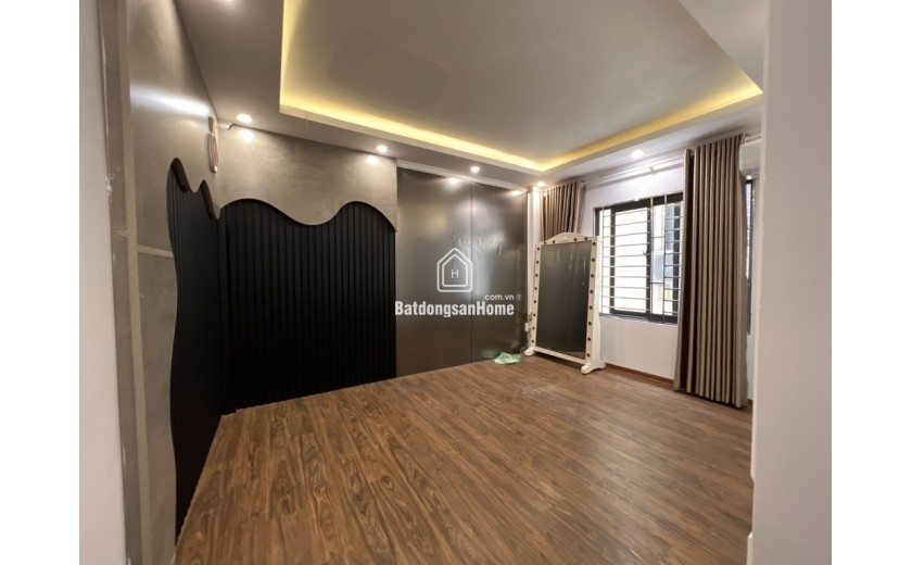 NHÀ HỒ TÙNG MẬU 37M2 X 6 TẦNG - 7.9 TỶ - OTO CÁCH 300M - THANG MÁY  CHỜ- KINH DOANH VIP