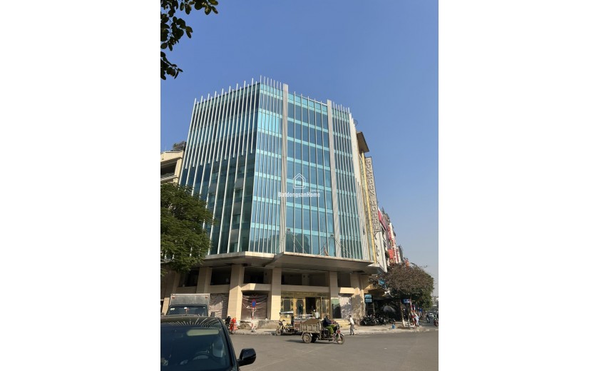 BUILDING PHỐ TRẦN THÁI TÔNG, CẦU GIẤY, DIỆN TÍCH 122M2, 8 TẦNG NỔI + TUM, CÓ HẦM. CHO THUÊ 250 TR/THÁNG
